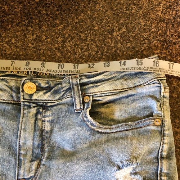 AEO prestressed cutoff jean shorts - Picture 6 of 8